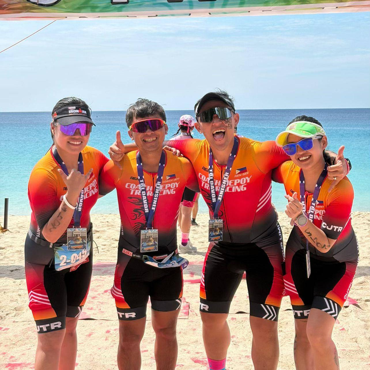 Jepoy Coaching Triathlon Team Wearing R&R Sports Apaprel Custom Trisuit